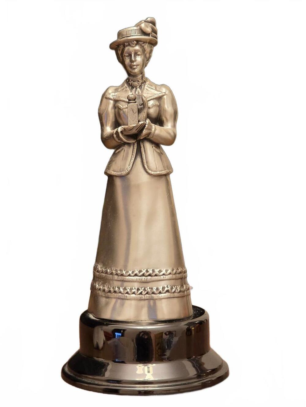 Vintage Avon President’s Club Award Figurine 1984–1985 Mrs Albee Award Statue